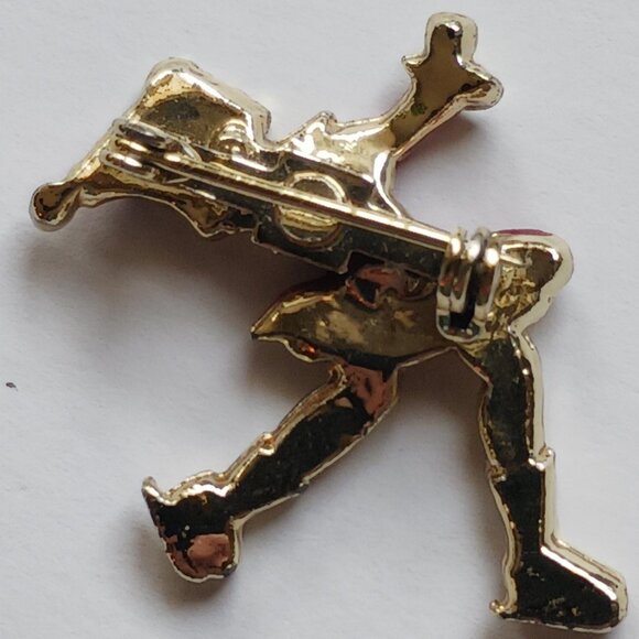 Vintage 50's Ice Skater Girl Pin / Brooch: Red Enamel Gold Tone - Picture 2 of 3
